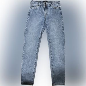 Buffalo Jeans. Mid rise skinny. Size 29